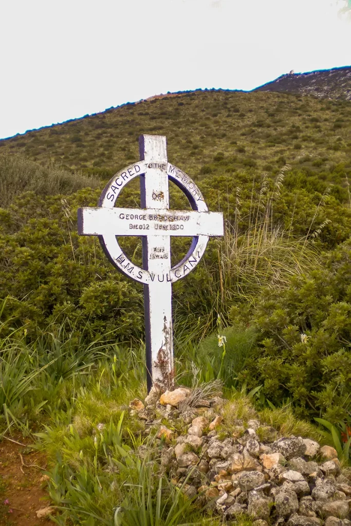Croce celtica nel cimitero di Capo Figari