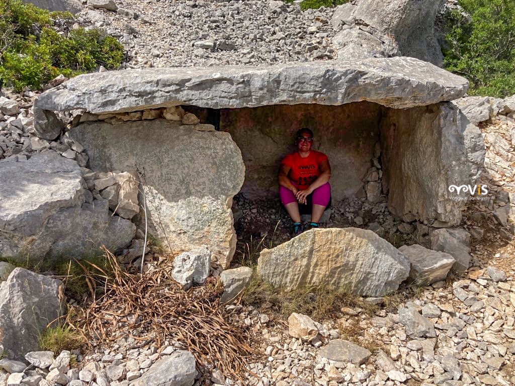 sara nel dolmen