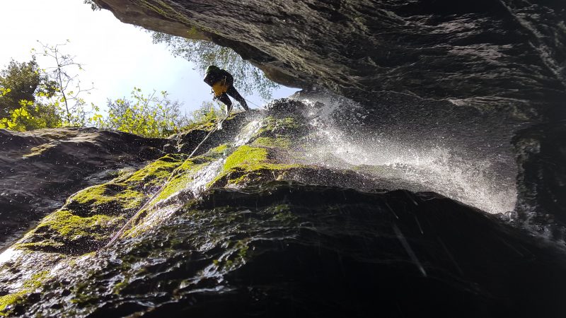 calata dentro una cascata arredaulu