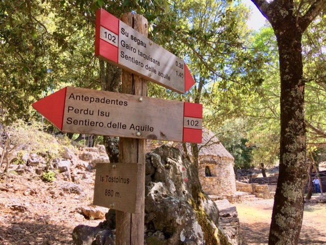 cartelli itinerari is tostoinus Gairo