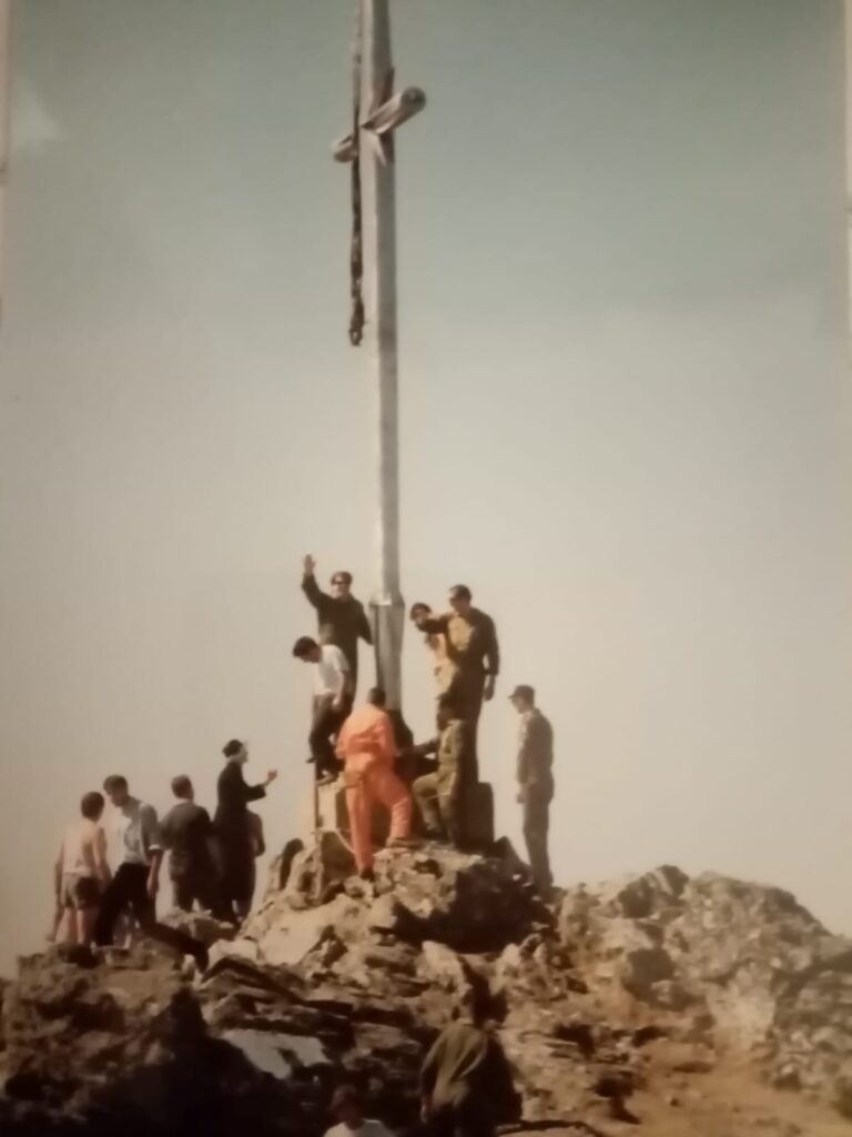 posizionamento della croce di Punta La Marmora 1998